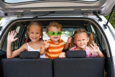 Se till att underhålla barnen på din roadtrip